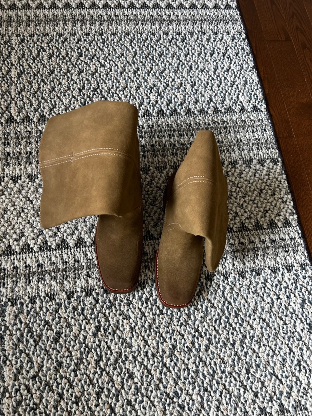 Frye boots! - Picture 4 of 5